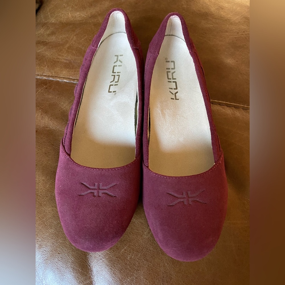 KURU Vienna Ballet Flats, size 8.5, burgundy suede leather